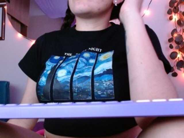 Ratienterciopelo live cam on BongaCams