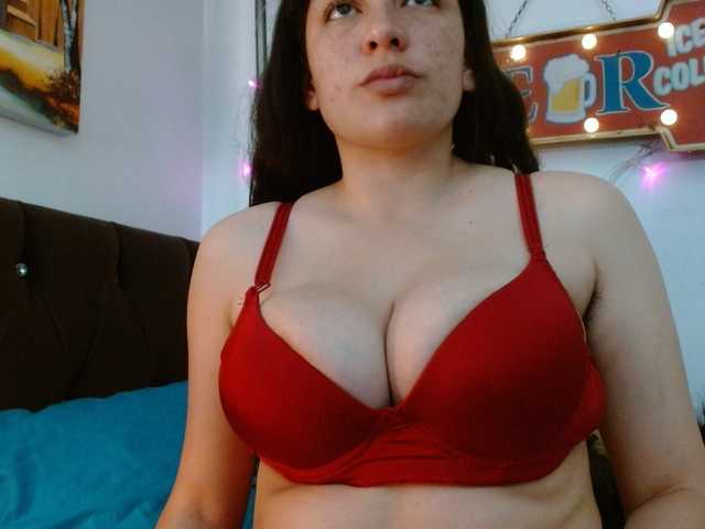 Ratienterciopelo live cam on BongaCams