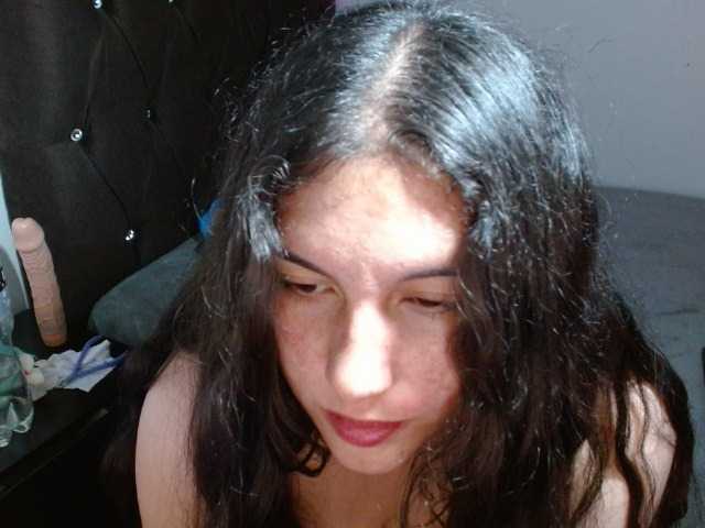 Ratienterciopelo live cam on BongaCams