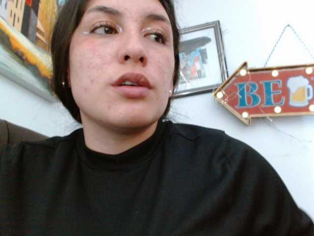 Ratienterciopelo live cam on BongaCams