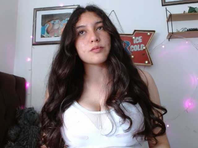 Ratienterciopelo live cam on BongaCams