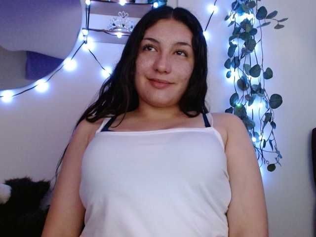 Ratienterciopelo live cam on BongaCams