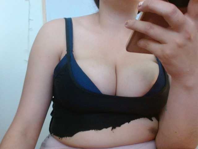 Ratienterciopelo live cam on BongaCams