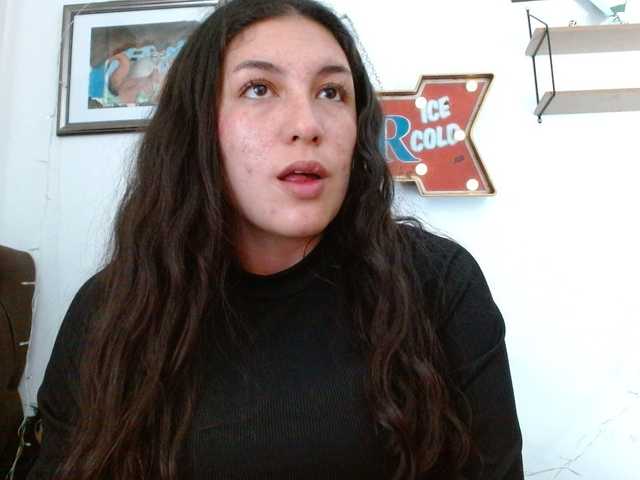 Ratienterciopelo live cam on BongaCams