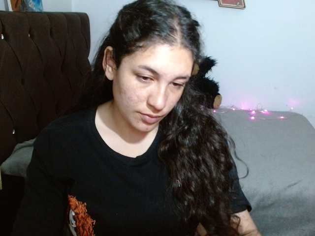 Ratienterciopelo live cam on BongaCams