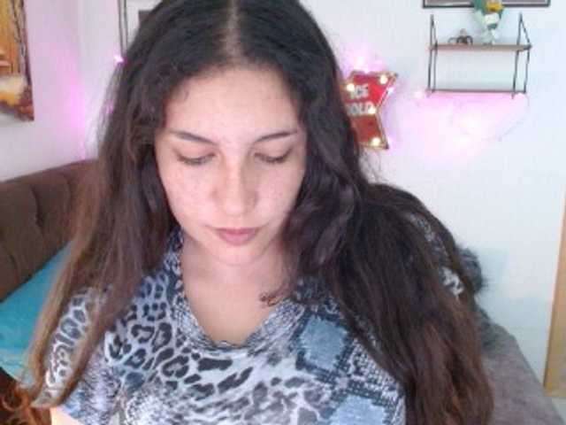 Ratienterciopelo live cam on BongaCams