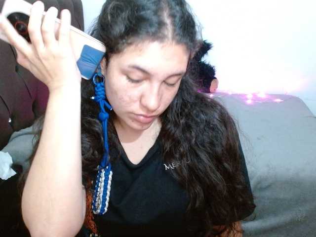Ratienterciopelo live cam on BongaCams