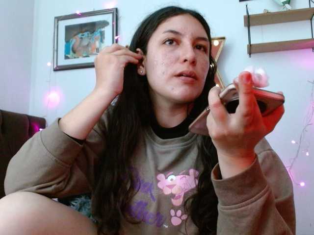 Ratienterciopelo live cam on BongaCams