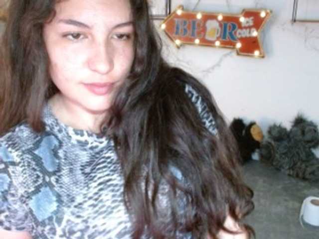 Ratienterciopelo live cam on BongaCams