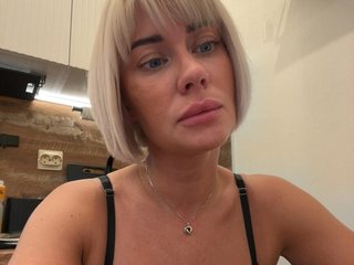 AlisaBlackFox Porn Show
