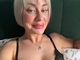 AlisaBlackFox Porn Show