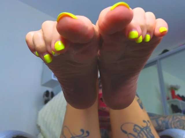 Lina-moore69 live cam on BongaCams