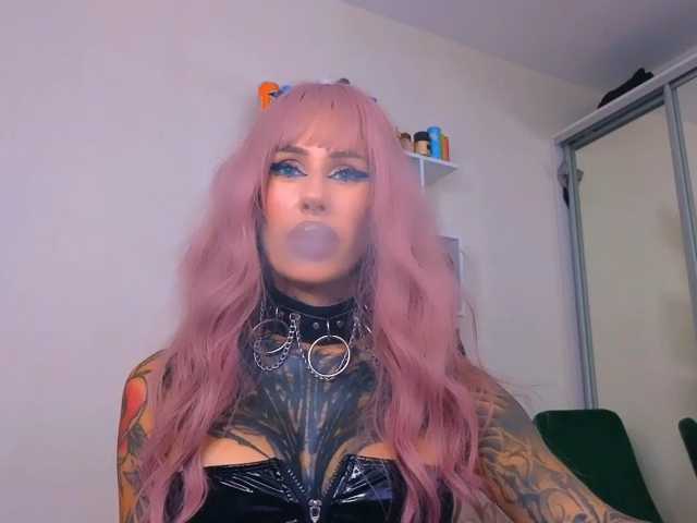 Lina-moore69 live cam on BongaCams