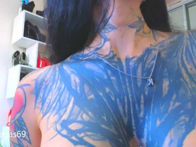 Lina-moore69 live cam on BongaCams