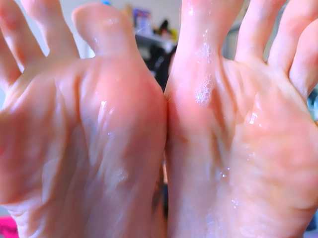 Lina-moore69 live cam on BongaCams