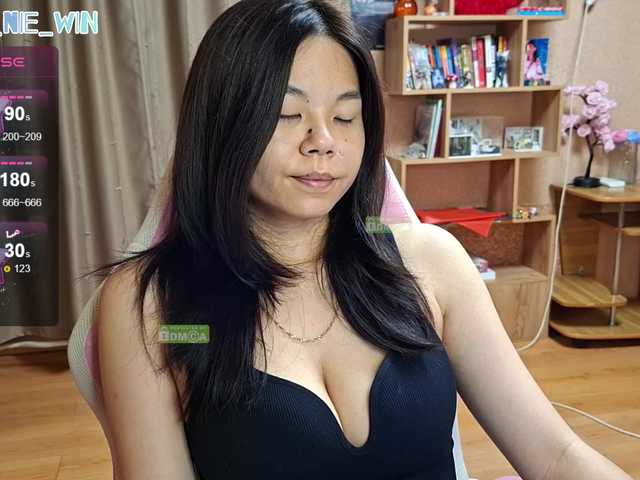 winnie-tyan live cam on BongaCams