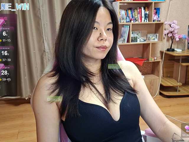 winnie-tyan live cam on BongaCams