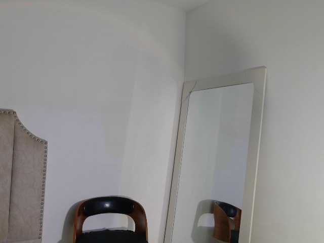 LiraRusso1 live cam on BongaCams