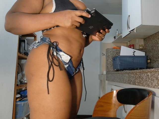 LiraRusso1 live cam