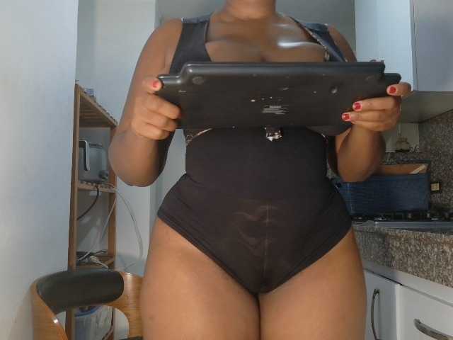 LiraRusso1 live cam on BongaCams