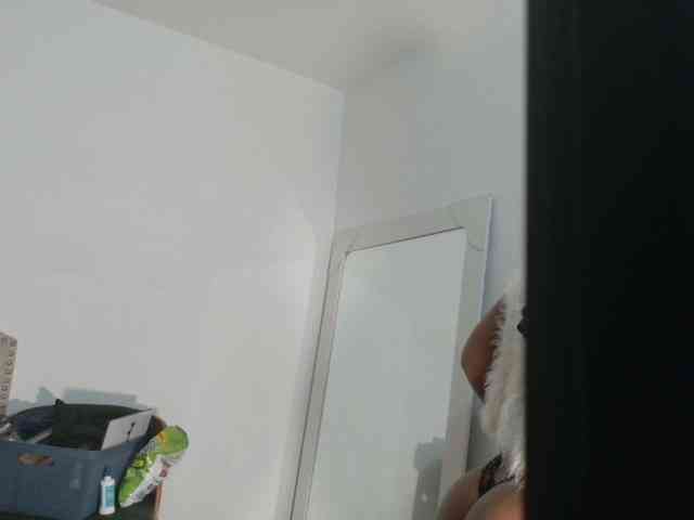 LiraRusso1 Live Webcam on BongaCams
