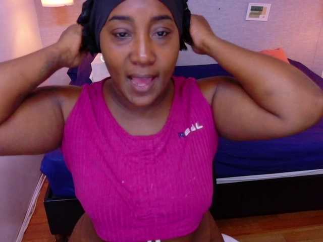 kiara-evanss live cam on BongaCams