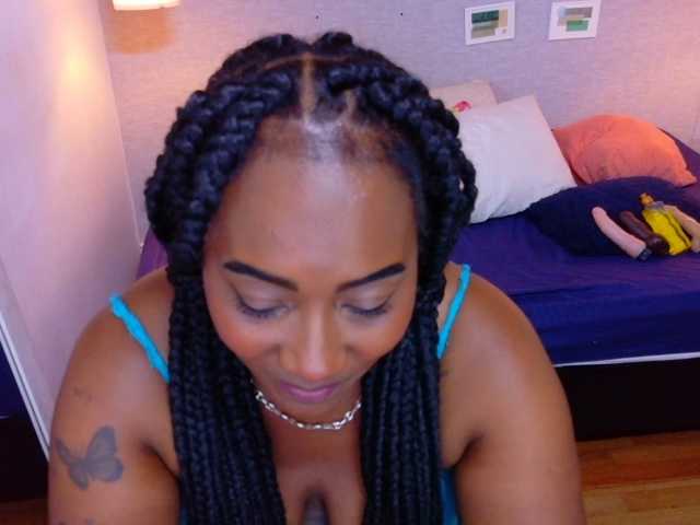 kiara-evanss live cam on BongaCams