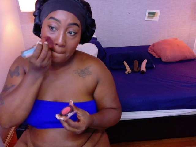 kiara-evanss live cam on BongaCams