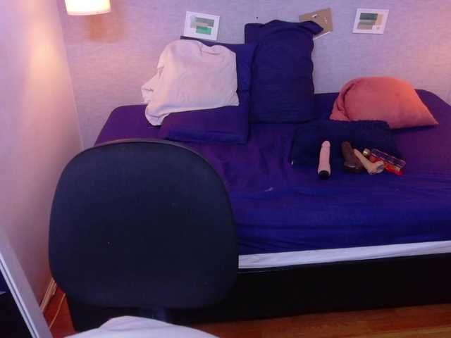 kiara-evanss live cam on BongaCams