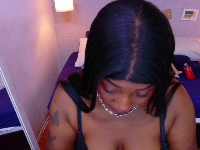 kiara-evanss live cam on BongaCams