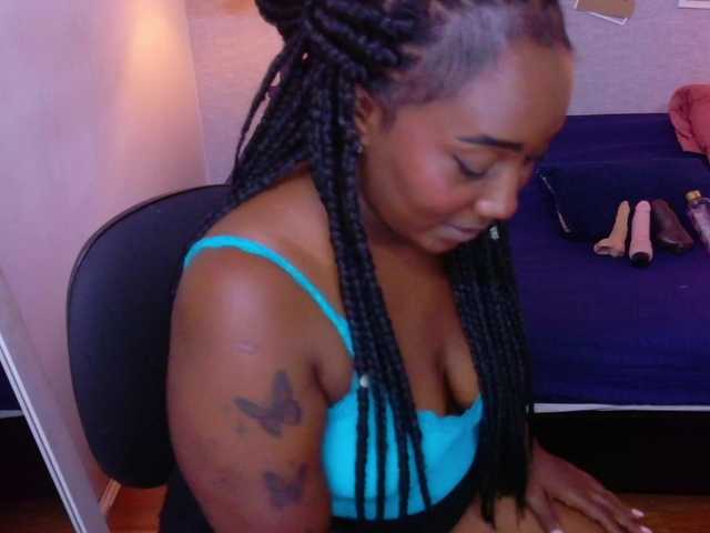 kiara-evanss live cam