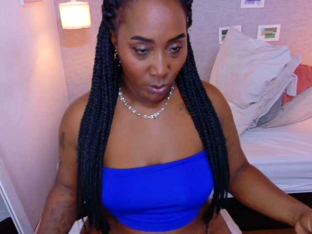 kiara-evanss live cam on BongaCams