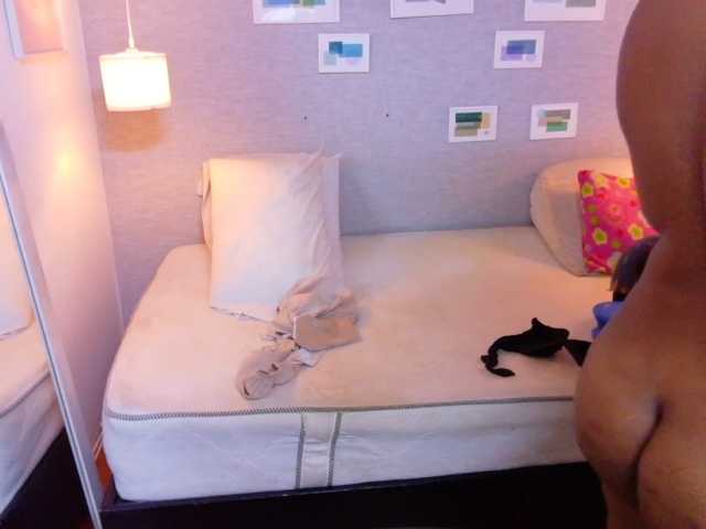 kiara-evanss live cam on BongaCams