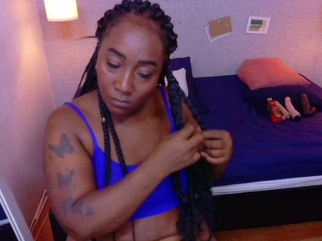 kiara-evanss live cam on BongaCams