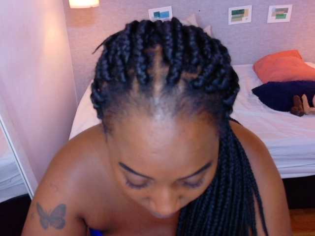 kiara-evanss live cam on BongaCams