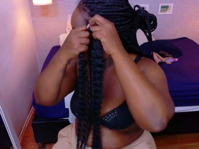 kiara-evanss live cam on BongaCams