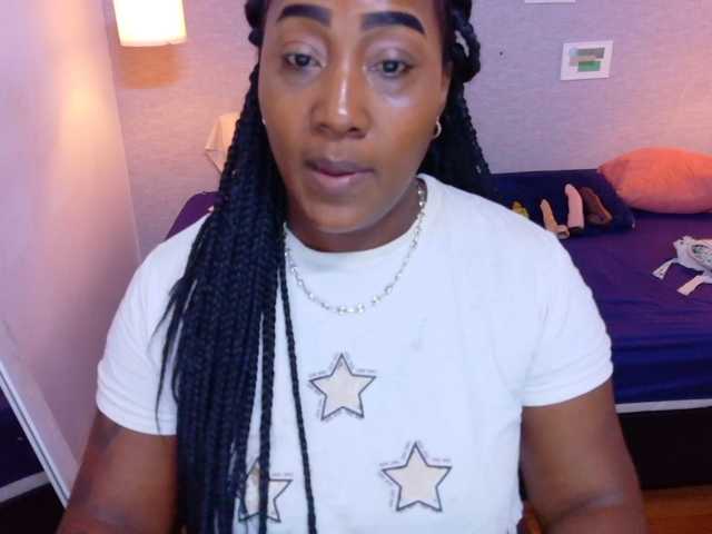 kiara-evanss live cam on BongaCams