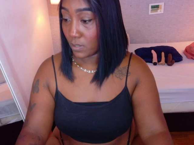 kiara-evanss live cam on BongaCams
