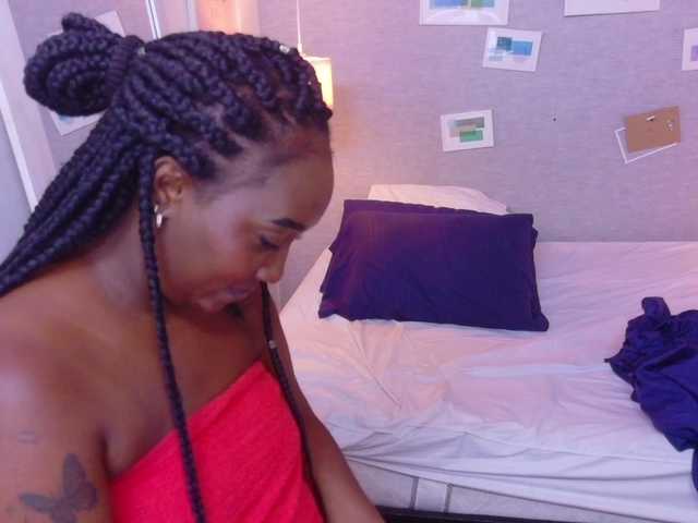 kiara-evanss live cam on BongaCams