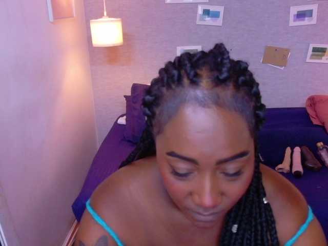 kiara-evanss live cam on BongaCams