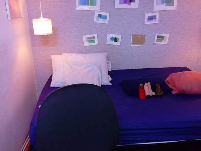 kiara-evanss live cam on BongaCams