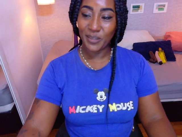 kiara-evanss live cam on BongaCams
