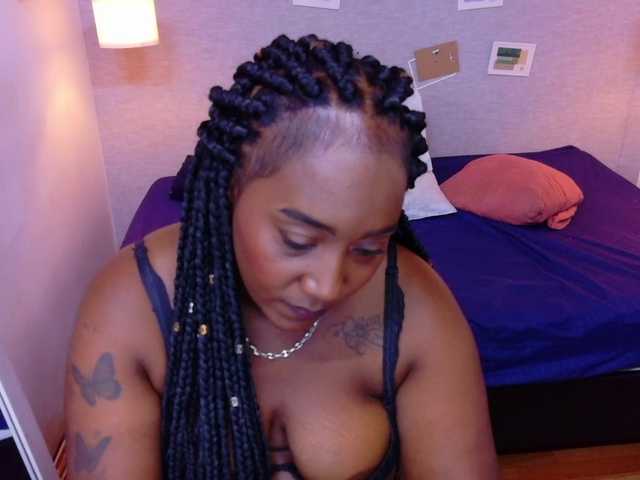 kiara-evanss live cam on BongaCams