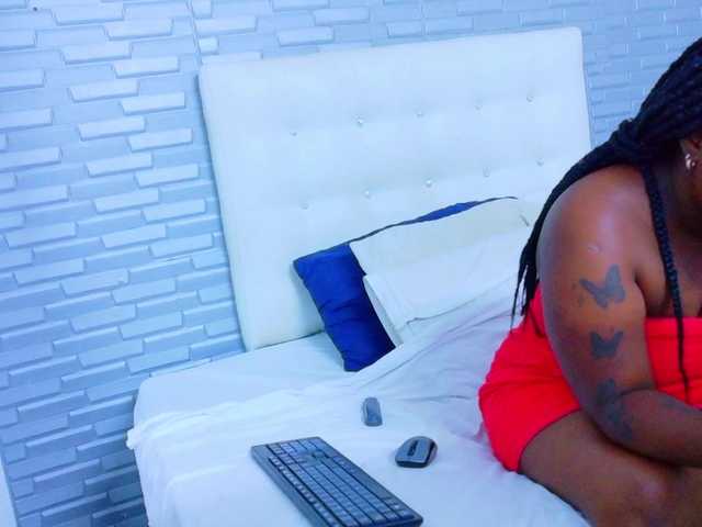 kiara-evanss live webcam show