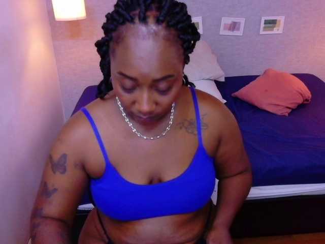 kiara-evanss live cam on BongaCams