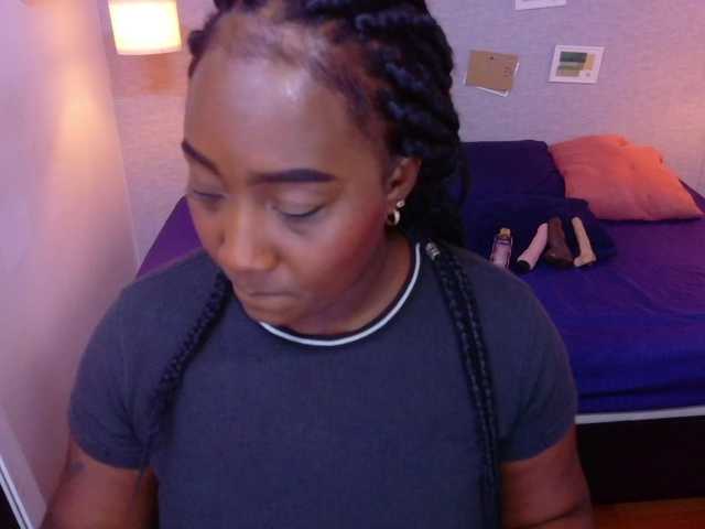 kiara-evanss live cam on BongaCams