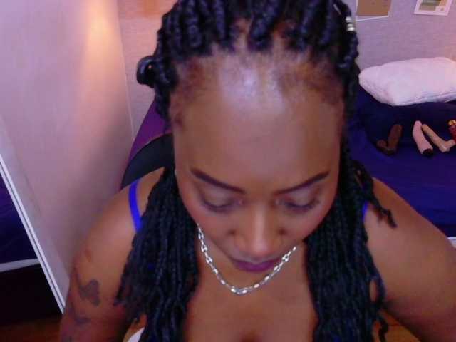 kiara-evanss live cam on BongaCams