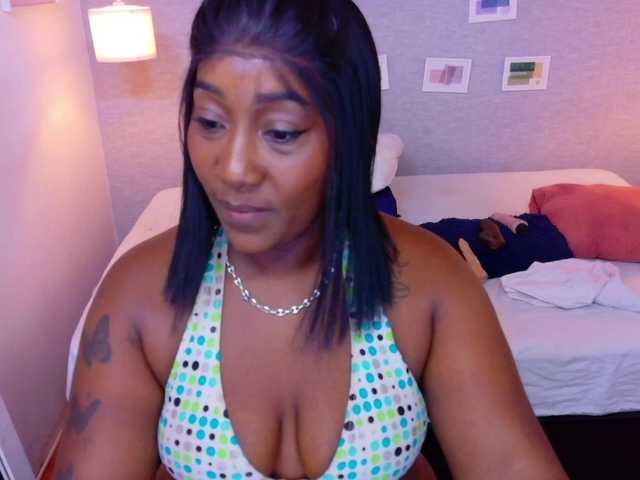 kiara-evanss's BongaCams show and profile