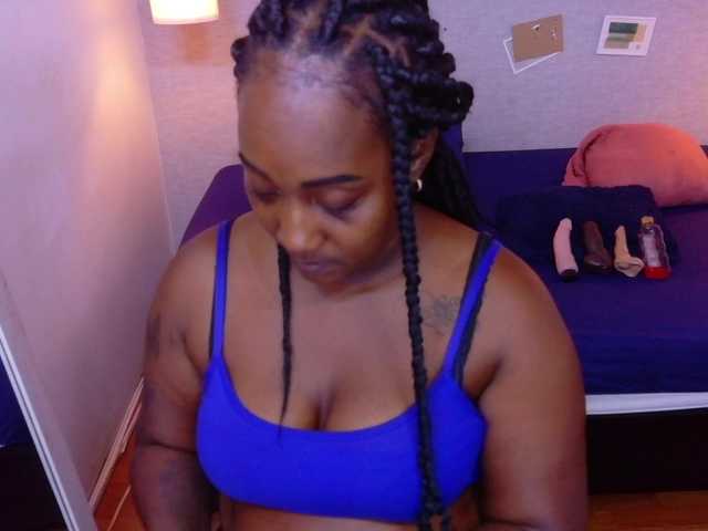 kiara-evanss live cam on BongaCams