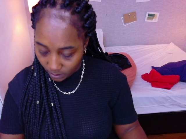 kiara-evanss live webcam show